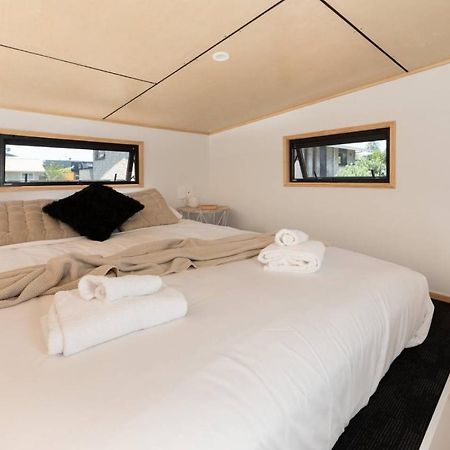 הוילה טאורנגה Cozy Tiny House Hideaway מראה חיצוני תמונה